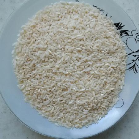 ویژگی بارز برنج نیم دانه معطر