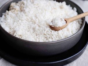 برنج پخته مانده و مضرات مصرف آن